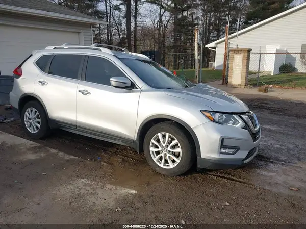 5N1AT2MT9KC845924 2019 NISSAN ROGUE - Image 1