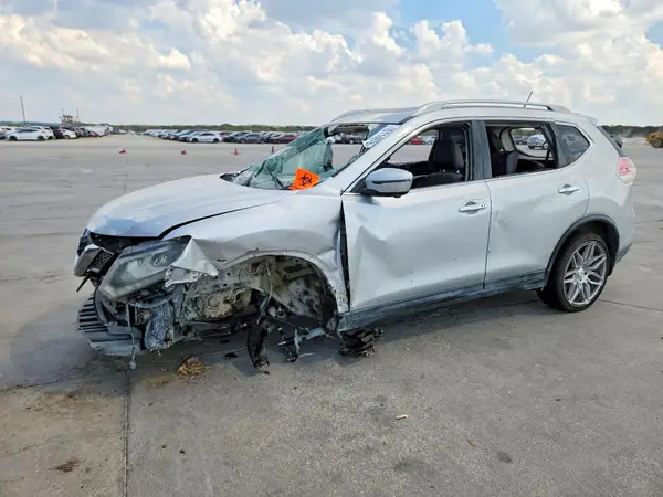5N1AT2MTXGC759366 2016 NISSAN ROGUE - Image 1