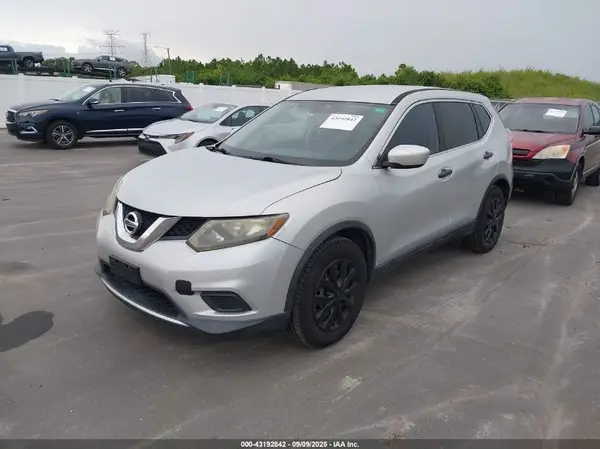 5N1AT2MTXGC801051 2016 NISSAN ROGUE - Image 2