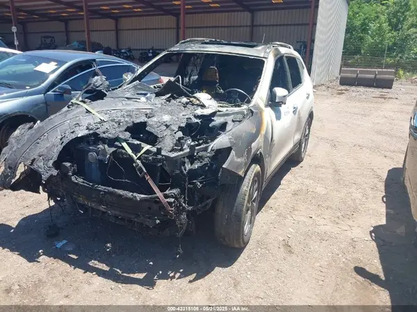 5N1AT2MTXGC827391 2016 NISSAN ROGUE - Image 2