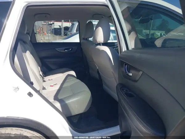 5N1AT2MTXGC911162 2016 NISSAN ROGUE - Image 8