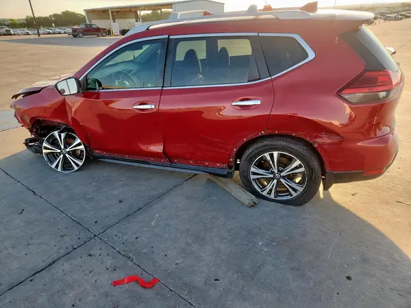 5N1AT2MTXHC737479 2017 NISSAN ROGUE - Image 2
