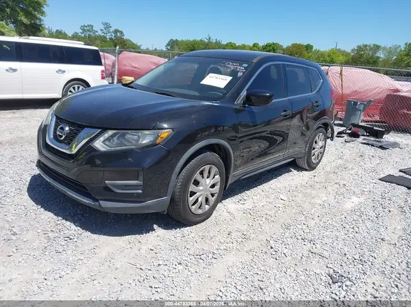 5N1AT2MTXHC744772 2017 NISSAN ROGUE - Image 2