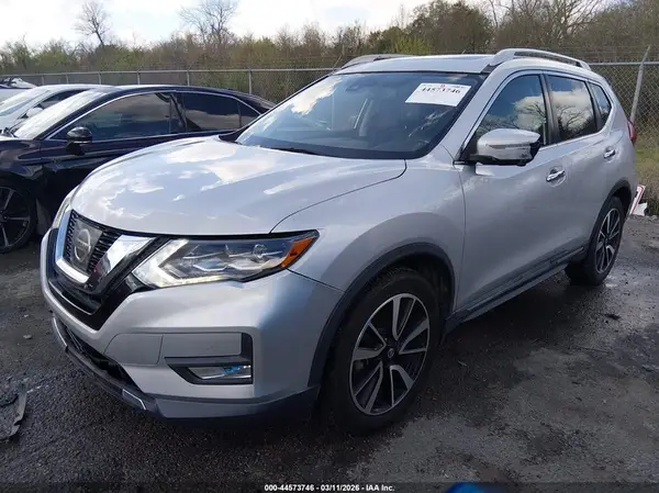 5N1AT2MTXHC748613 2017 NISSAN ROGUE - Image 2