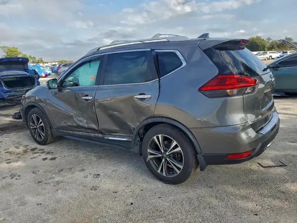 5N1AT2MTXHC752872 2017 NISSAN ROGUE - Image 2