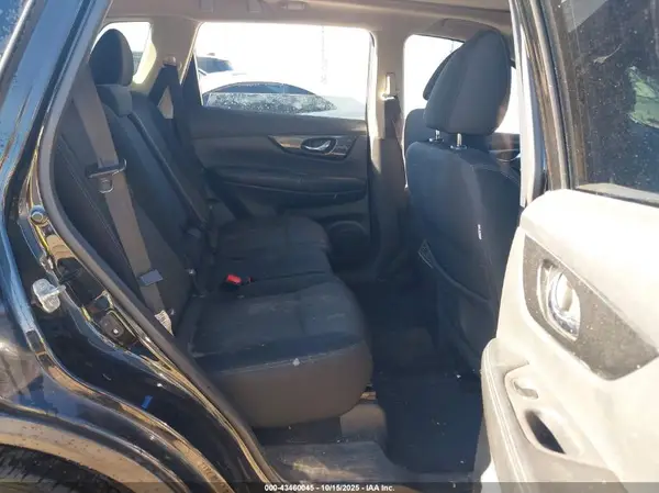 5N1AT2MTXHC757022 2017 NISSAN ROGUE - Image 8
