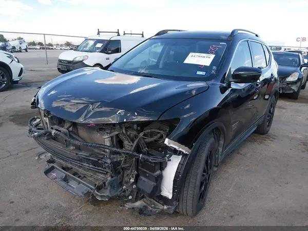 5N1AT2MTXHC769834 2017 NISSAN ROGUE - Image 2