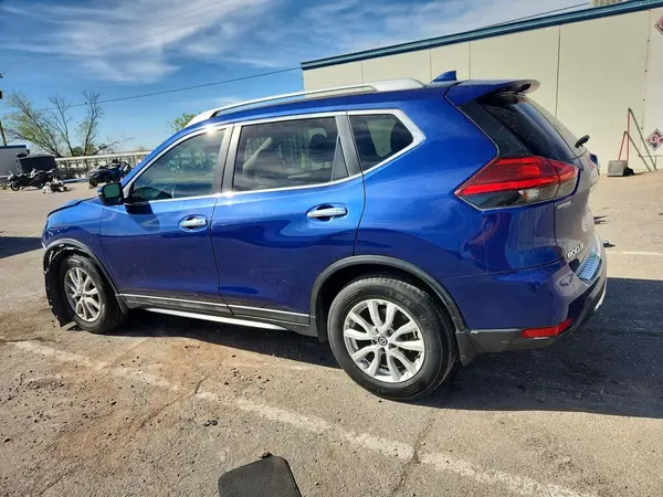 5N1AT2MTXHC771356 2017 NISSAN ROGUE - Image 2