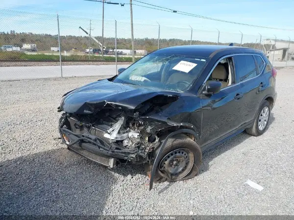 5N1AT2MTXHC772748 2017 NISSAN ROGUE - Image 2