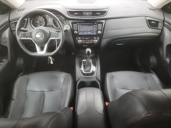 5N1AT2MTXHC797746 2017 NISSAN ROGUE - Image 8