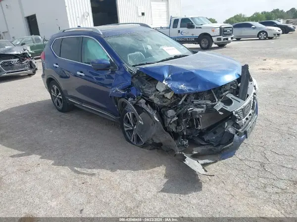 5N1AT2MTXHC803223 2017 NISSAN ROGUE - Image 1