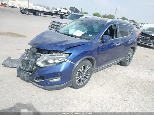 5N1AT2MTXHC803223 2017 NISSAN ROGUE - Image 2