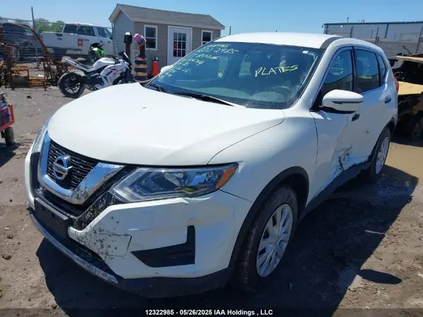 5N1AT2MTXHC804744 2017 NISSAN ROGUE - Image 2