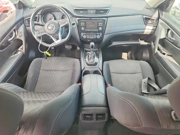 5N1AT2MTXHC806624 2017 NISSAN ROGUE - Image 8