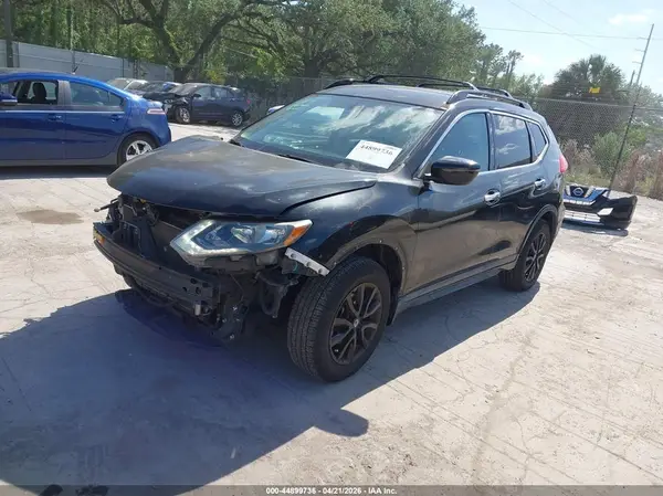 5N1AT2MTXHC814173 2017 NISSAN ROGUE - Image 2