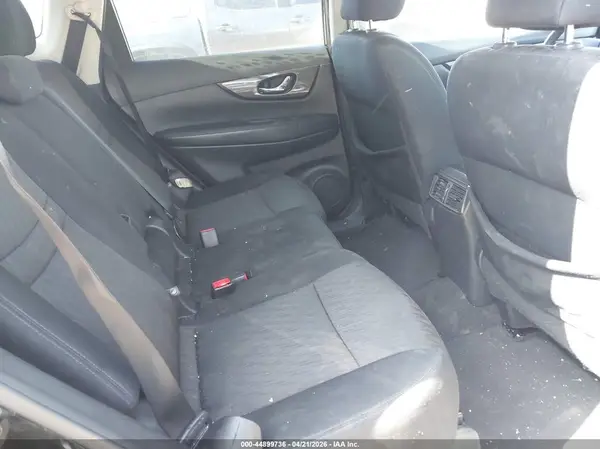 5N1AT2MTXHC814173 2017 NISSAN ROGUE - Image 8