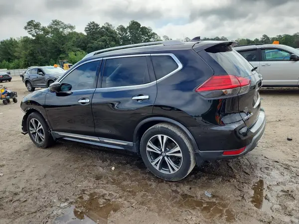 5N1AT2MTXHC820460 2017 NISSAN ROGUE - Image 2
