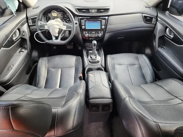 5N1AT2MTXHC820460 2017 NISSAN ROGUE - Image 8