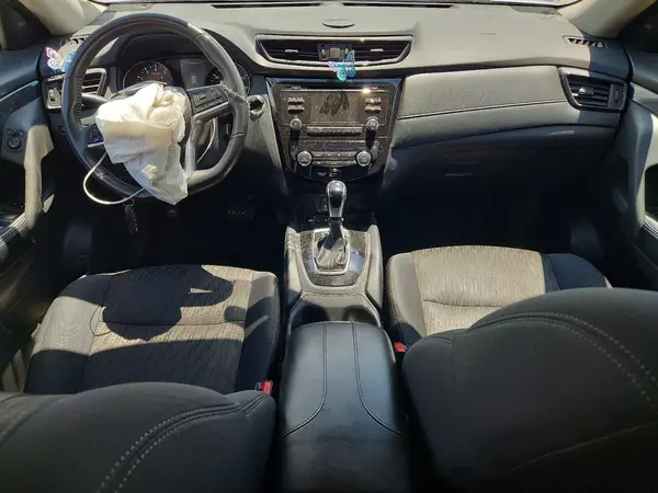 5N1AT2MTXHC821530 2017 NISSAN ROGUE - Image 8