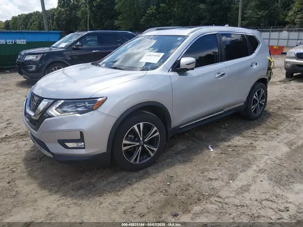 5N1AT2MTXHC825318 2017 NISSAN ROGUE - Image 2