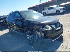 5N1AT2MTXHC826565 2017 NISSAN ROGUE