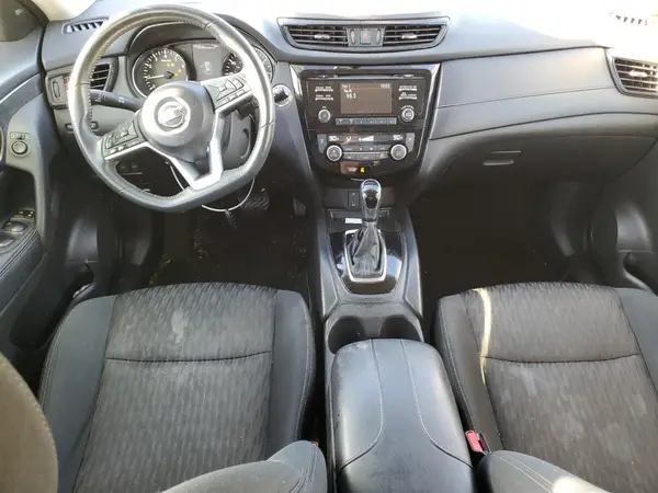5N1AT2MTXHC827490 2017 NISSAN ROGUE - Image 8