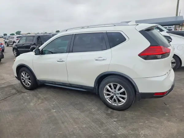 5N1AT2MTXHC834505 2017 NISSAN ROGUE - Image 2