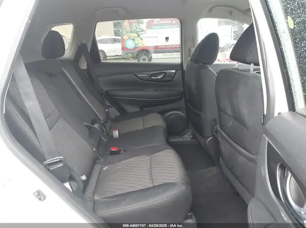 5N1AT2MTXHC839395 2017 NISSAN ROGUE - Image 8