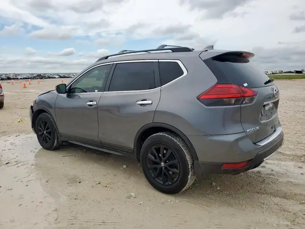 5N1AT2MTXHC841549 2017 NISSAN ROGUE - Image 2
