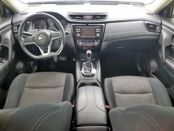 5N1AT2MTXHC841549 2017 NISSAN ROGUE - Image 8