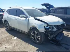 5N1AT2MTXHC844788 2017 NISSAN ROGUE
