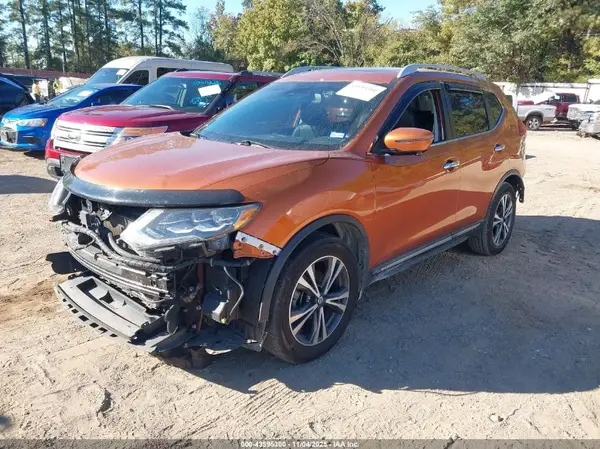 5N1AT2MTXHC846329 2017 NISSAN ROGUE - Image 2