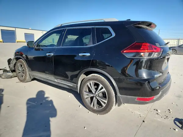5N1AT2MTXHC846752 2017 NISSAN ROGUE - Image 2