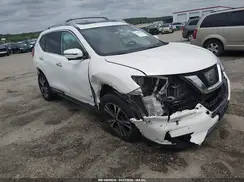 5N1AT2MTXHC862465 2017 NISSAN ROGUE