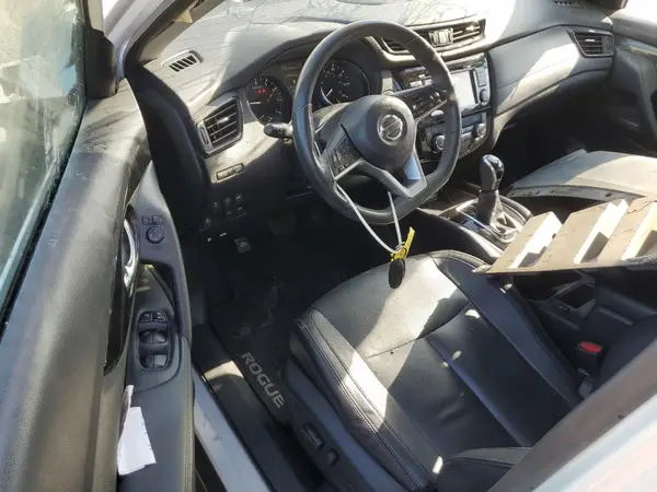 5N1AT2MTXHC869514 2017 NISSAN ROGUE - Image 8