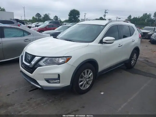 5N1AT2MTXHC875054 2017 NISSAN ROGUE - Image 2
