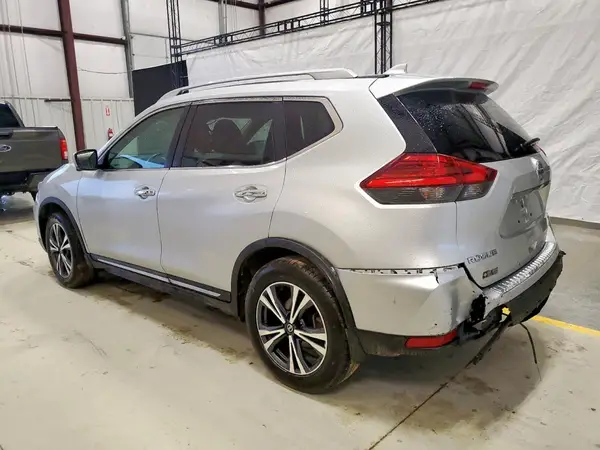 5N1AT2MTXHC875927 2017 NISSAN ROGUE - Image 2