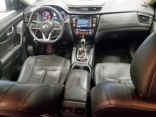 5N1AT2MTXHC875927 2017 NISSAN ROGUE - Image 8