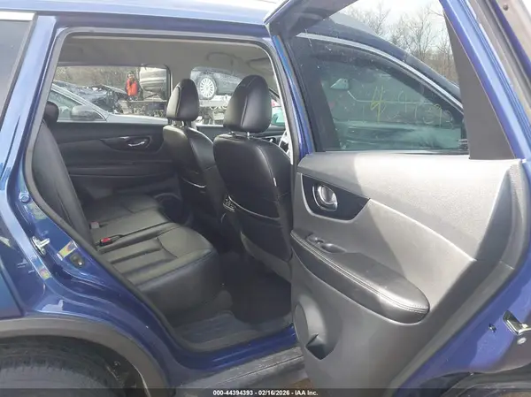 5N1AT2MTXHC882019 2017 NISSAN ROGUE - Image 8