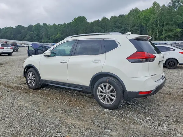 5N1AT2MTXHC884613 2017 NISSAN ROGUE - Image 2
