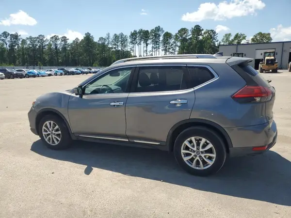 5N1AT2MTXHC884742 2017 NISSAN ROGUE - Image 2