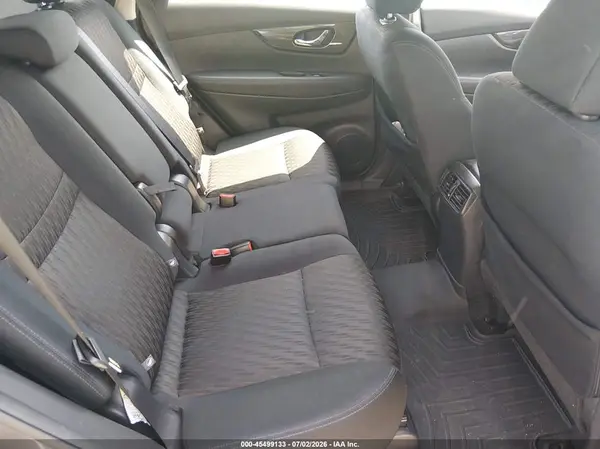 5N1AT2MTXHC887723 2017 NISSAN ROGUE - Image 8