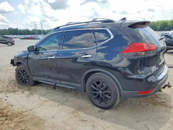 5N1AT2MTXHC896888 2017 NISSAN ROGUE - Image 2