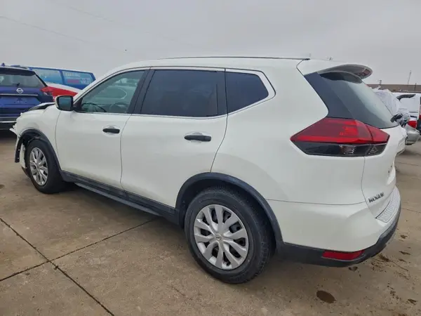 5N1AT2MTXJC700339 2018 NISSAN ROGUE - Image 2