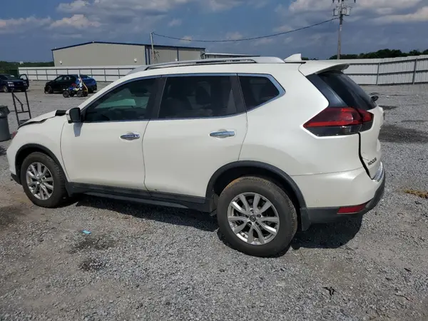 5N1AT2MTXJC708179 2018 NISSAN ROGUE - Image 2