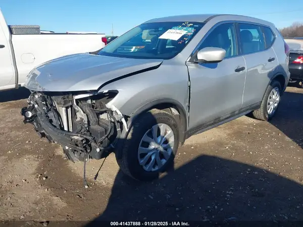 5N1AT2MTXJC712006 2018 NISSAN ROGUE - Image 2
