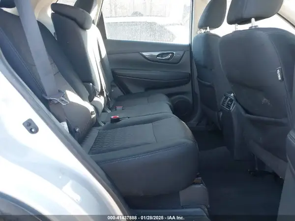 5N1AT2MTXJC712006 2018 NISSAN ROGUE - Image 8