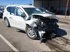 5N1AT2MTXJC713771 2018 NISSAN ROGUE