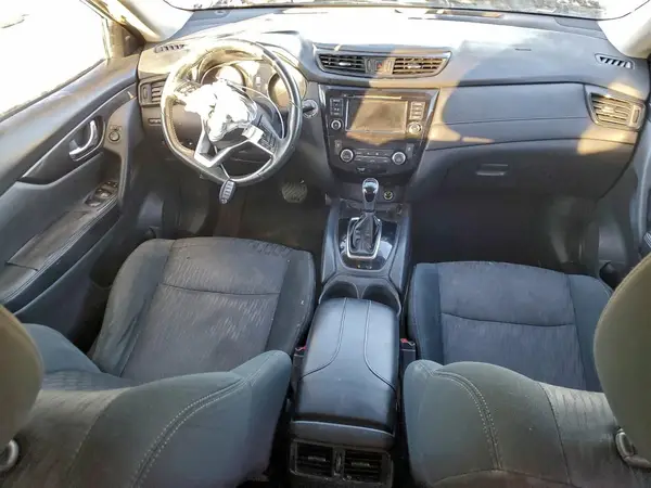 5N1AT2MTXJC713950 2018 NISSAN ROGUE - Image 8