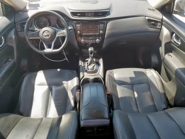 5N1AT2MTXJC739187 2018 NISSAN ROGUE - Image 8